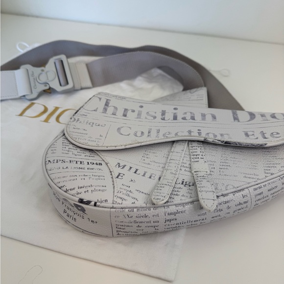 Dior x Daniel Arsham Newsprint Saddle Belt Bag - Picture 3 of 14